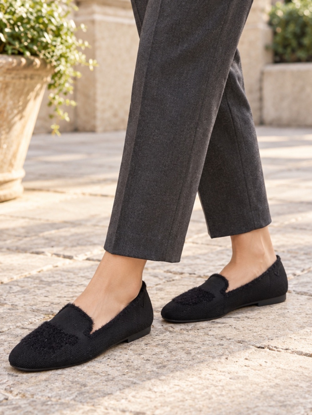 VIVAIA Black Knit Loafer Flats Fuzzy Trim Slip-On Shoes Size EU 39
